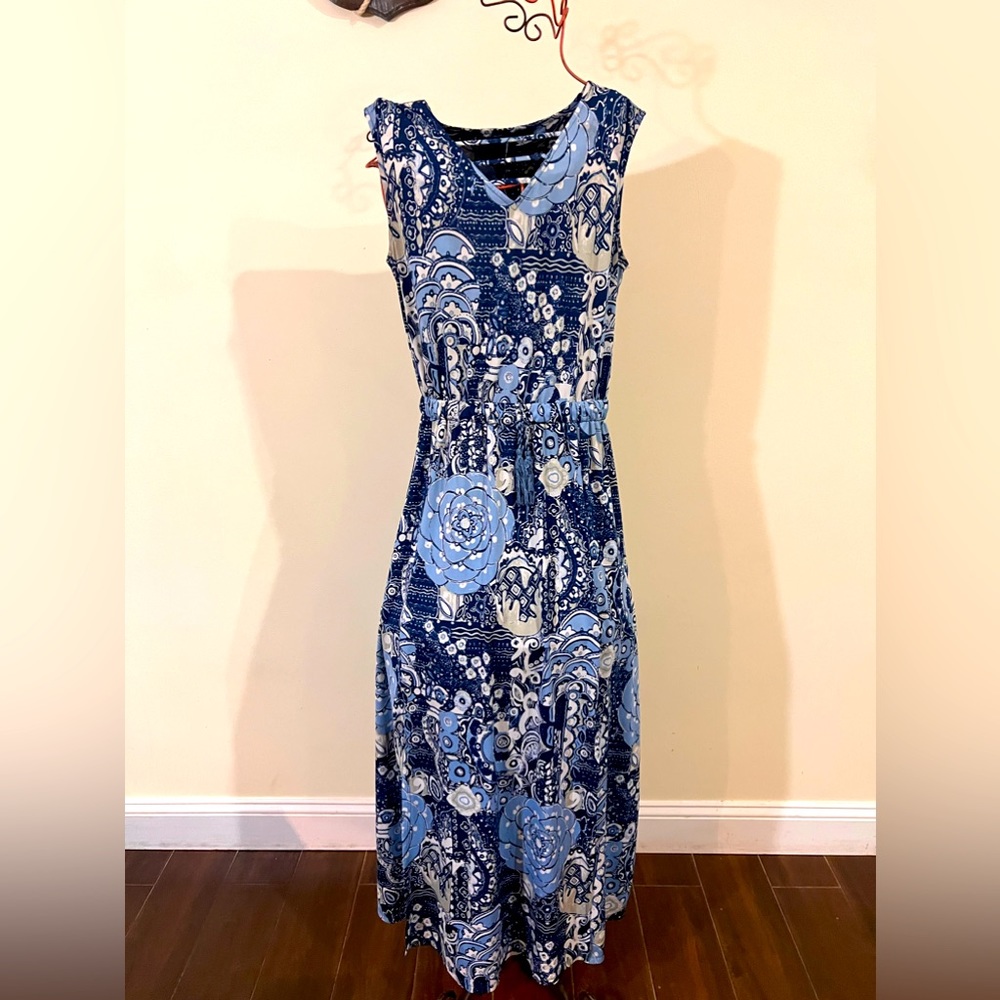 New Directions Dress  stretchy and confortable